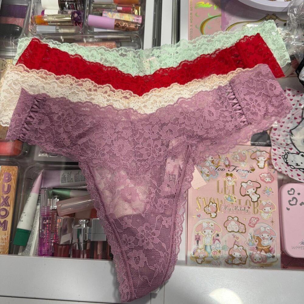 Victorias Secret Lace Thong Panties